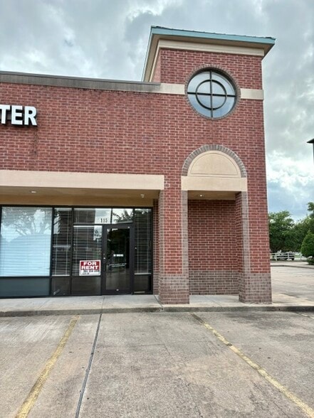 More Photos Of 14056 Southwest Fwy, Sugar Land Unknown For Lease