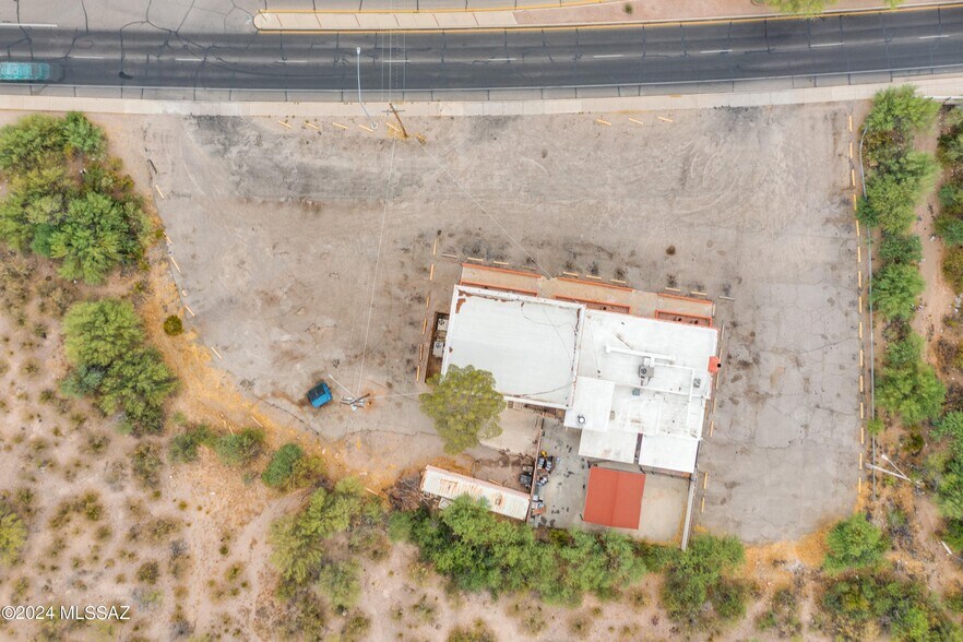 More Photos Of 3000 S Mission Rd, Tucson Storefront Retail Residential For Sale