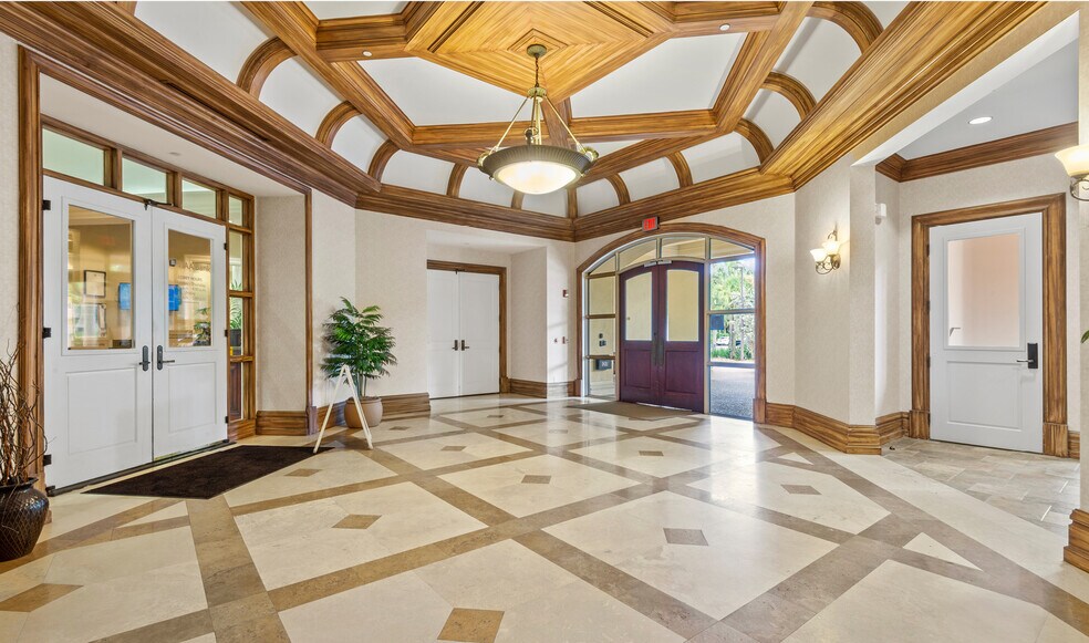 More Photos Of 1185 Immokalee Rd, Naples Office For Lease