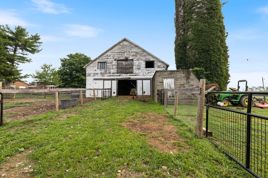 More Photos Of 575 Moody Pike, Shelbyville Land For Sale