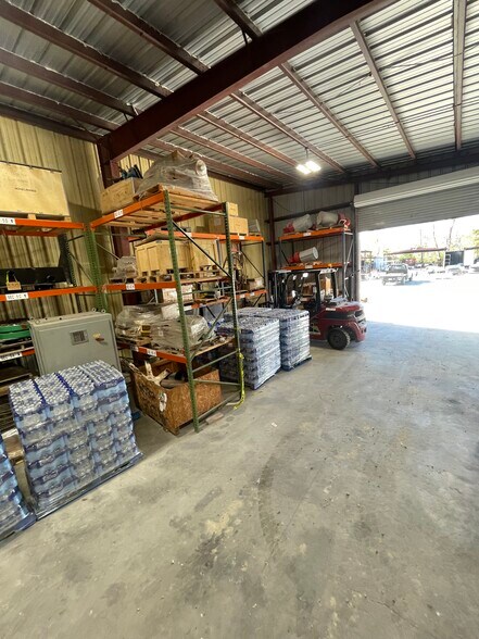 More Photos Of 1013 Bert St, La Place Warehouse For Sale