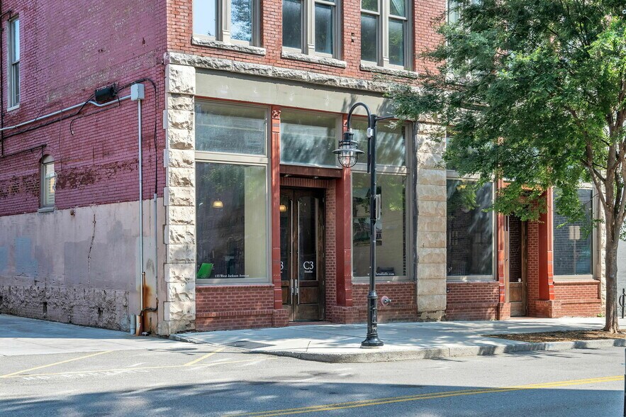 More Photos Of 133 W Jackson Ave, Knoxville Office Residential For Sale