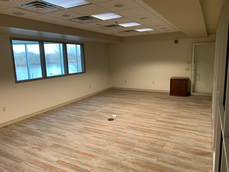 More Photos Of 1909 N Front St, Harrisburg Office For Lease