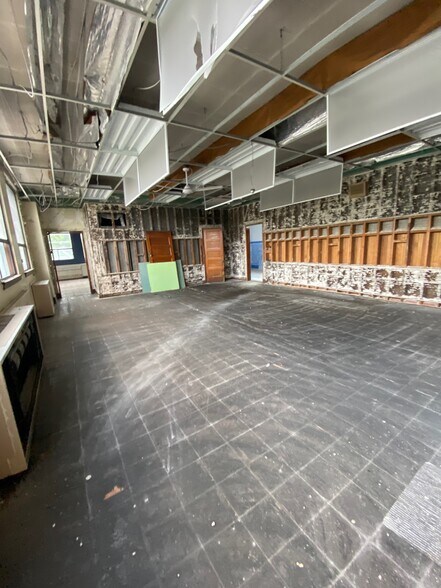 More Photos Of 35 Columbus St, Fitchburg Schools For Sale
