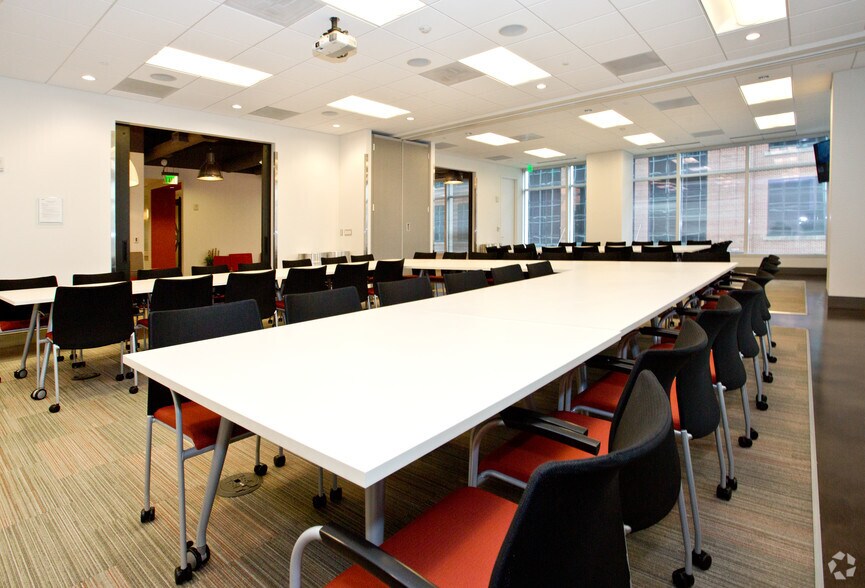 More Photos Of 201 17th St NW, Atlanta Office For Lease