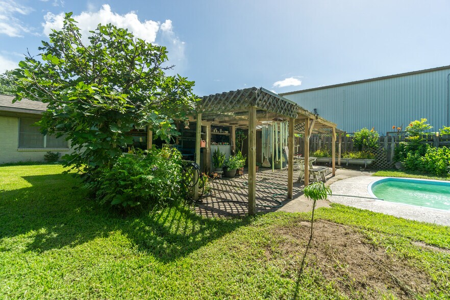 More Photos Of 5910 Broadway st, Pearland Land For Sale