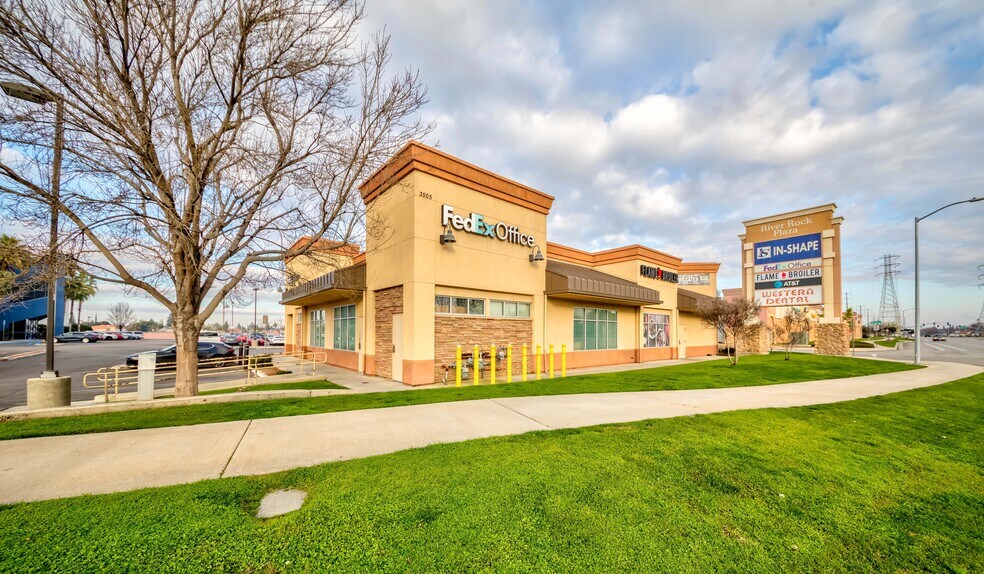 More Photos Of 3505 Coffee Rd, Bakersfield Freestanding For Sale