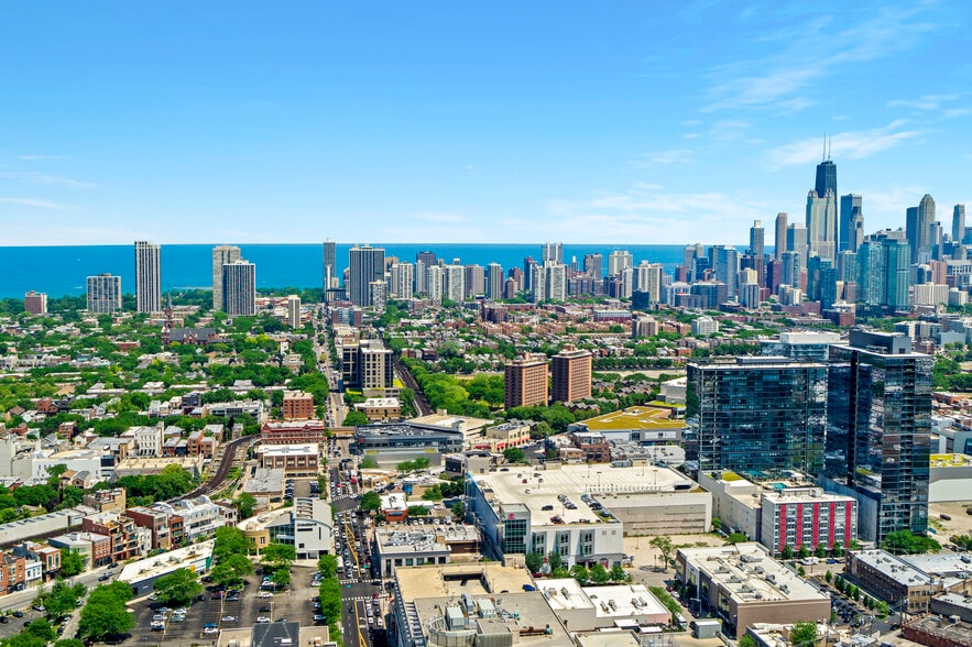 More Photos Of 755 W North Ave, Chicago Unknown For Lease