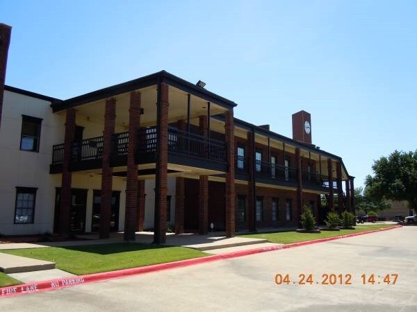 More Photos Of 337 Oaks Trl, Garland Office For Lease