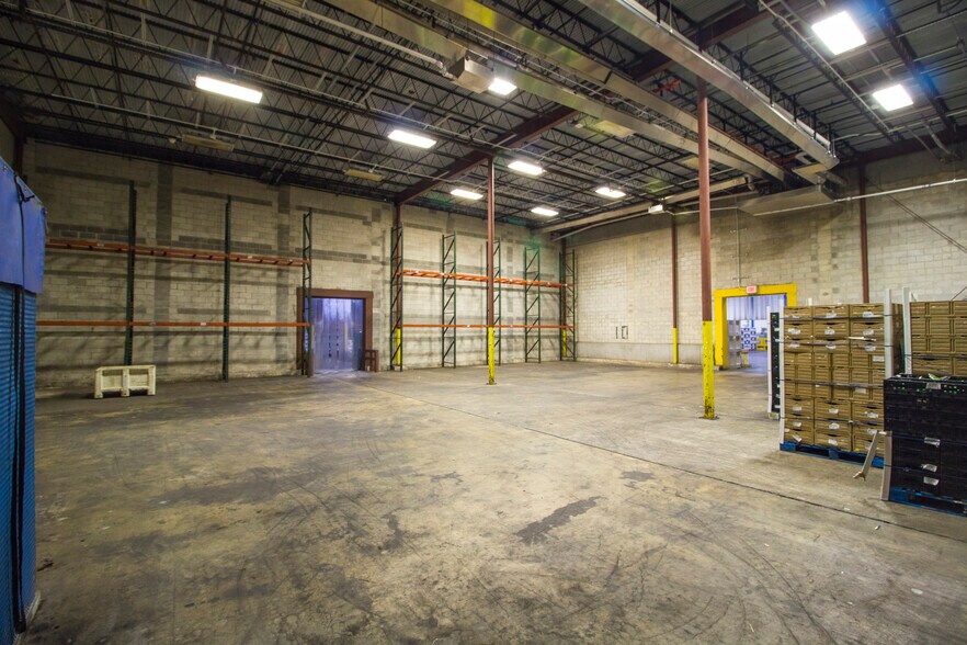 More Photos Of 1005 Snively Ave, Winter Haven Refrigeration Cold Storage For Sale