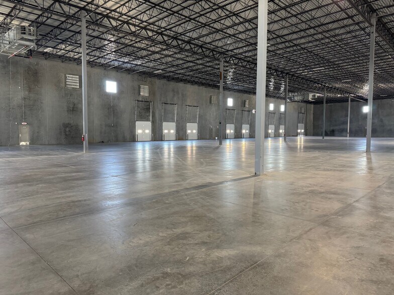 More Photos Of 1201 Kretschmer, Manhattan Manufacturing For Lease