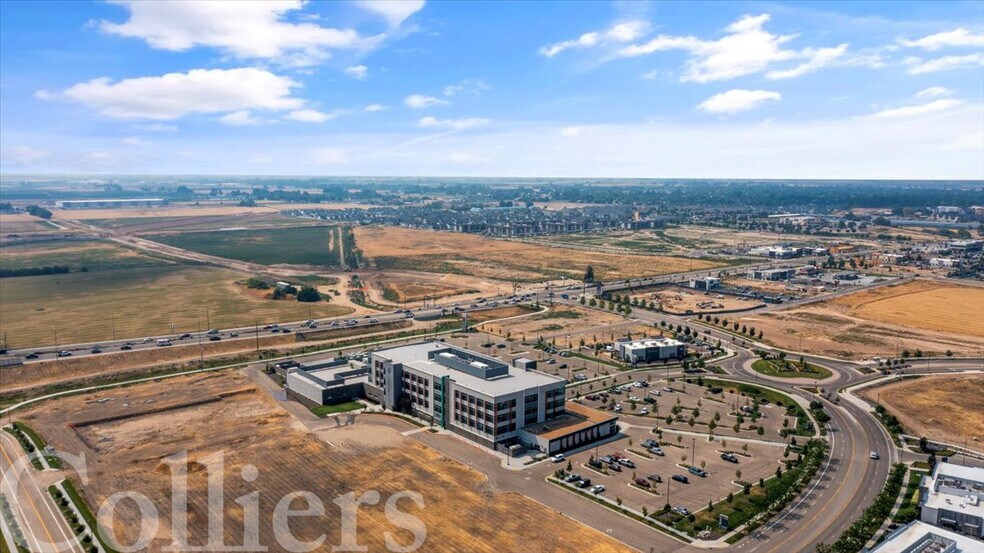 More Photos Of 875 S Vanguard Way, Meridian Medical For Lease