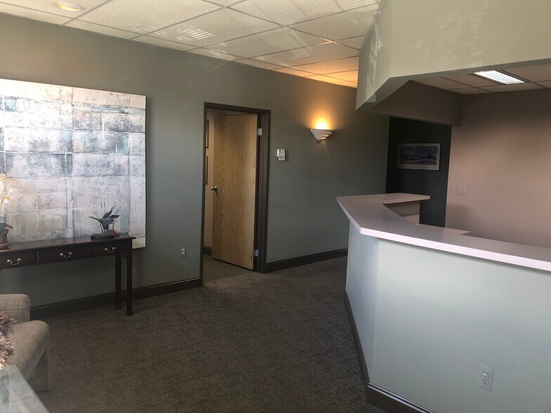 More Photos Of 271 US Highway 46, Fairfield Office For Lease