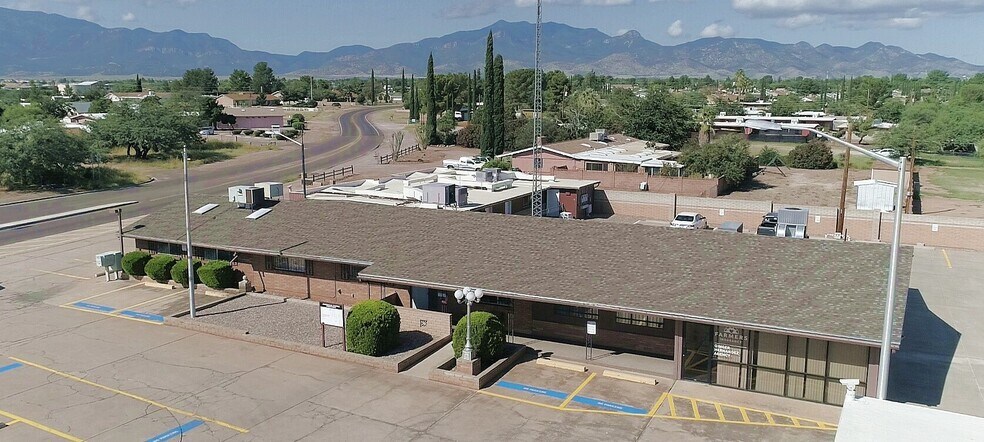 More Photos Of 3965 E Foothhills Dr, Sierra Vista Medical For Lease
