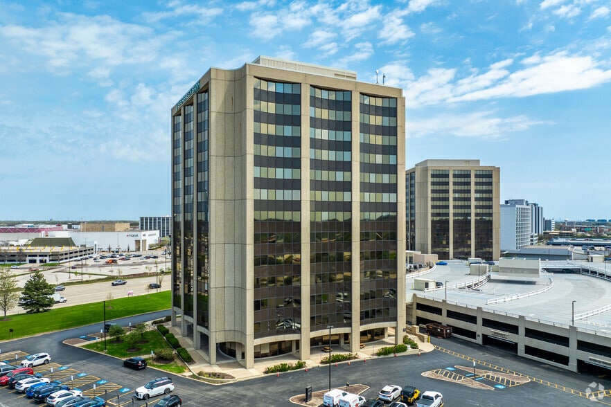 Primary Photo Of 1415 W 22nd St, Oak Brook Office For Lease