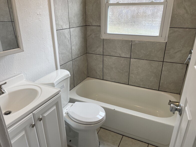 More Photos Of 15 W Maplewood Ave, Dayton Apartments For Sale