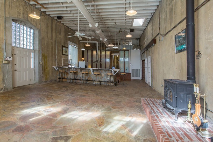More Photos Of 111 Broad St SW, Atlanta Storefront Retail Office For Lease