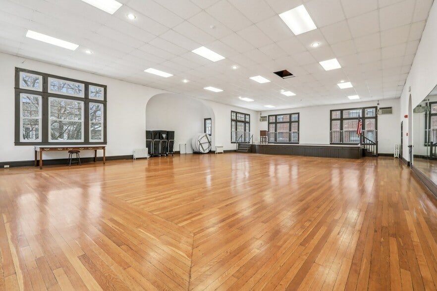 More Photos Of 375 Fairmount Ave, Jersey City Religious Facility For Sale