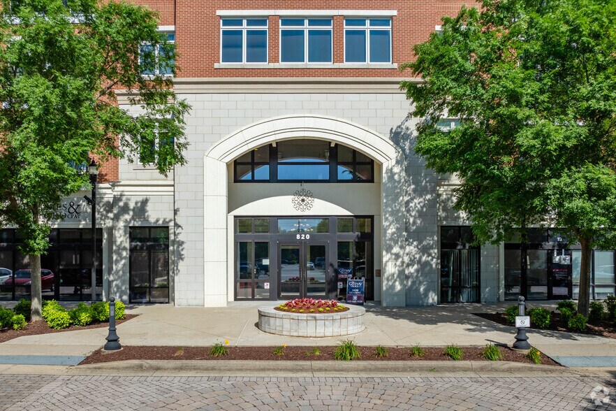 More Photos Of 820 N Thompson Ln, Murfreesboro Apartments For Sale