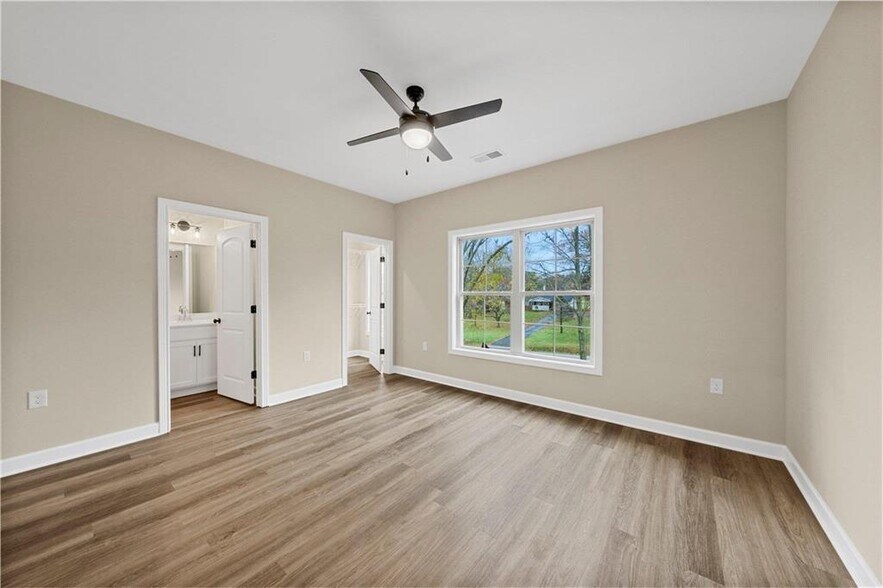 More Photos Of 721 Plano Rd, Bowling Green Apartments For Sale