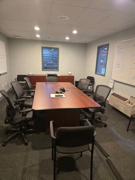 More Photos Of 5855 Carbonmill Dr, South Bend Distribution For Lease