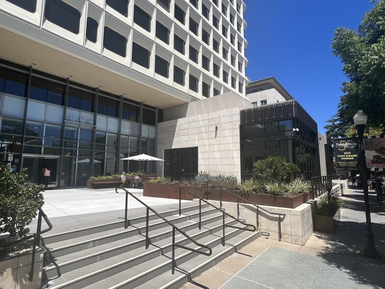 More Photos Of 444 Castro St, Mountain View Office For Lease