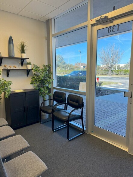 More Photos Of 10967 Lake Underhill Rd, Orlando Office For Lease