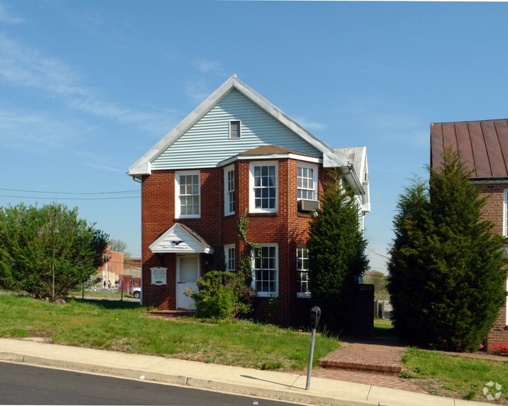More Photos Of 4312 Hamilton St, Hyattsville Office For Lease