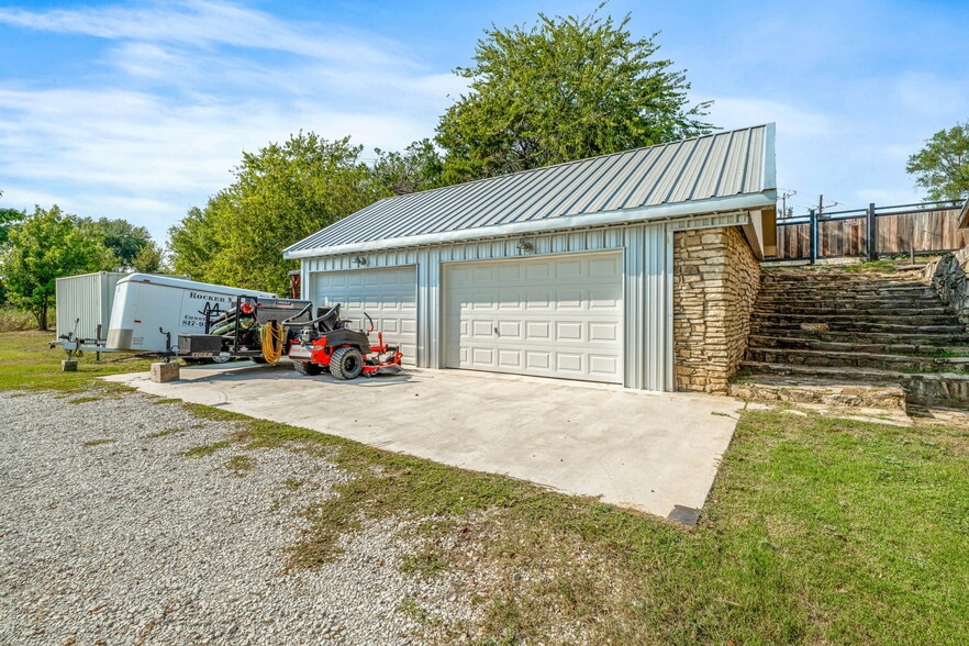More Photos Of 1321 N FM 56, Glen Rose Trailer Camper Park For Sale