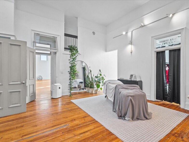 More Photos Of 402 E State St, Rockford General Retail For Sale