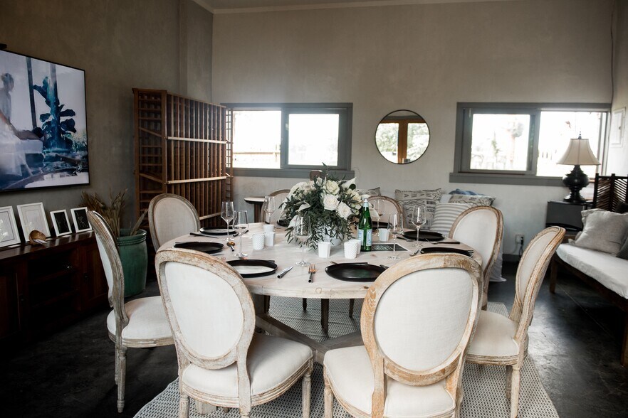 More Photos Of 65 Hana Hwy, Paia Restaurant For Lease