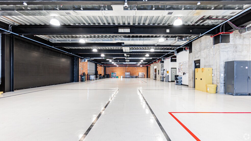 More Photos Of 136-142 Oregon St, El Segundo Research And Development For Lease