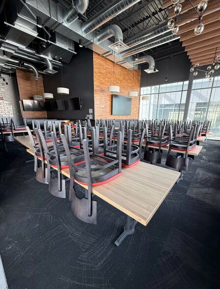 More Photos Of 340 Vin Rambla, El Paso Restaurant For Lease