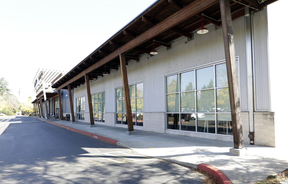 More Photos Of 17942 SW Mcewan Rd, Portland General Retail For Sale