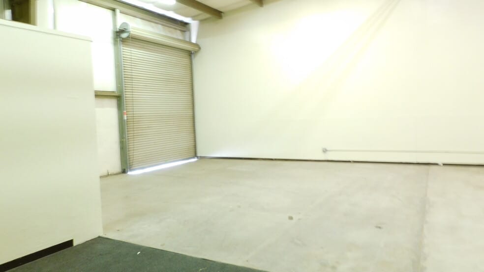 More Photos Of 4031 Alken St, Bakersfield Warehouse For Lease