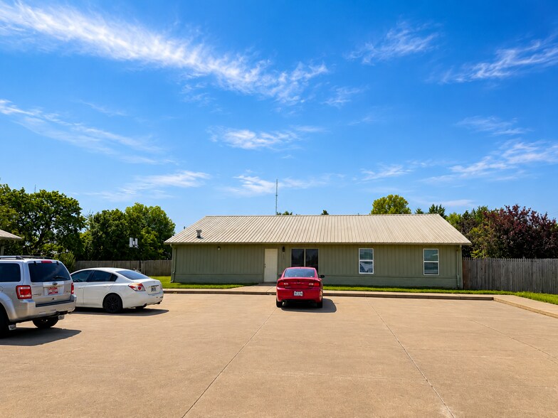 More Photos Of 101-105 E 32nd Ave, Stillwater Apartments For Sale