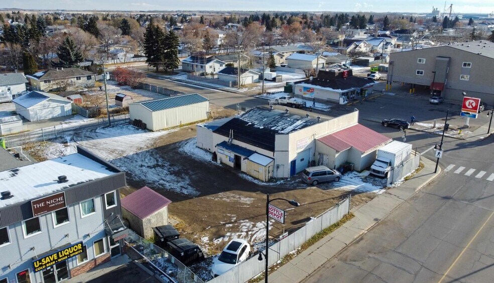 More Photos Of 9903 100 St, Morinville Recycling Center For Sale