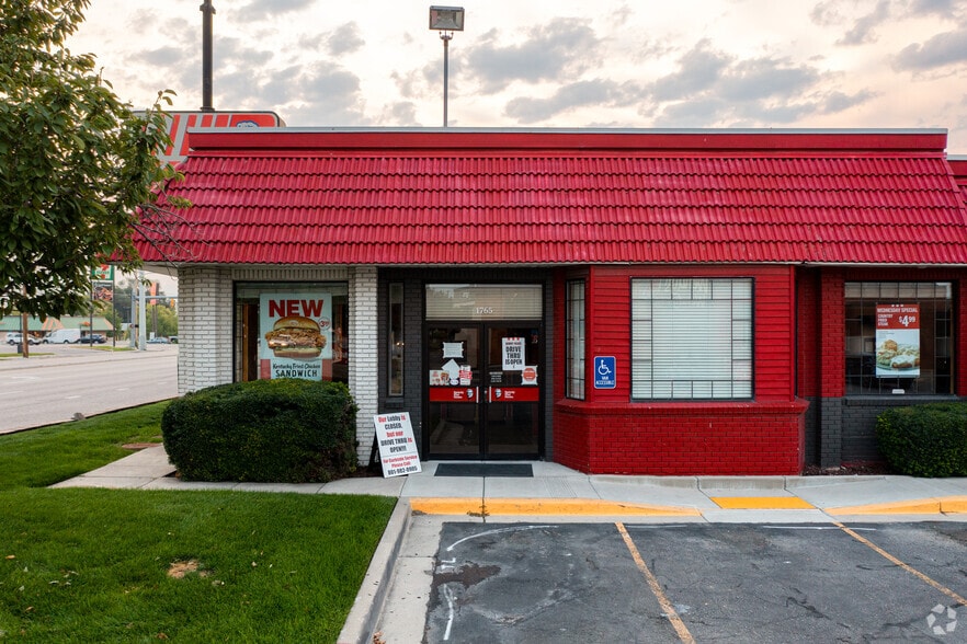 More Photos Of 1759-1935 W 4700 S, Salt Lake City Unknown For Lease