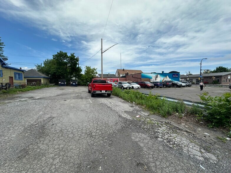 More Photos Of 3146-3148 Bailey Ave, Buffalo Storefront For Sale