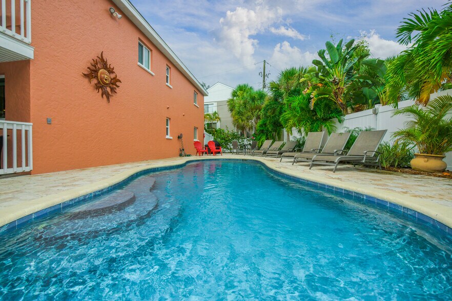 More Photos Of 308 Canal Rd, Siesta Key Apartments For Sale