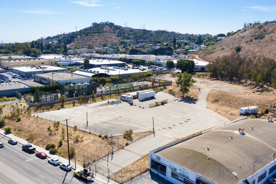 More Photos Of 6000 W Jefferson Blvd, Los Angeles Land For Lease
