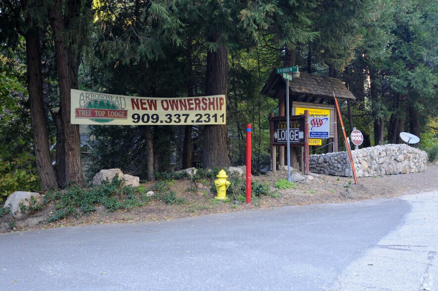 More Photos Of 27992 Rainbow Dr, Lake Arrowhead Hotel For Sale
