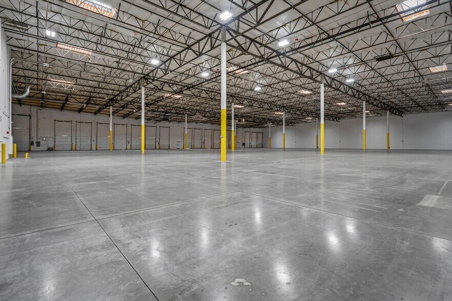 More Photos Of 12815-12845 Old Virginia St, Reno Distribution For Lease