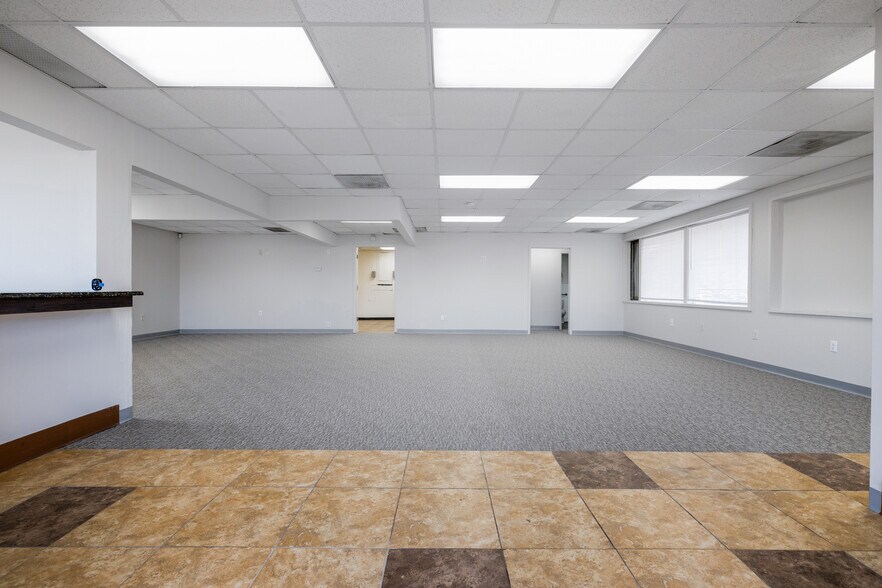 More Photos Of 1222 N Academy Blvd, Colorado Springs Auto Dealership For Sale