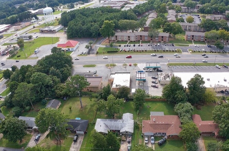 More Photos Of 5320 Riverdale Rd, Atlanta Freestanding For Lease