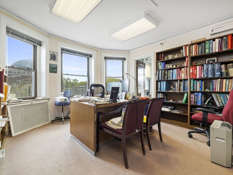 More Photos Of 1180 Beacon St, Brookline Hospital For Sale