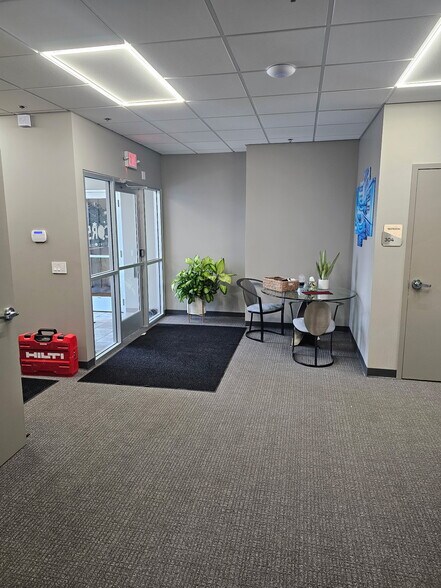 Primary Photo Of 5500 Cottonwood Ln SE, Prior Lake Warehouse For Lease