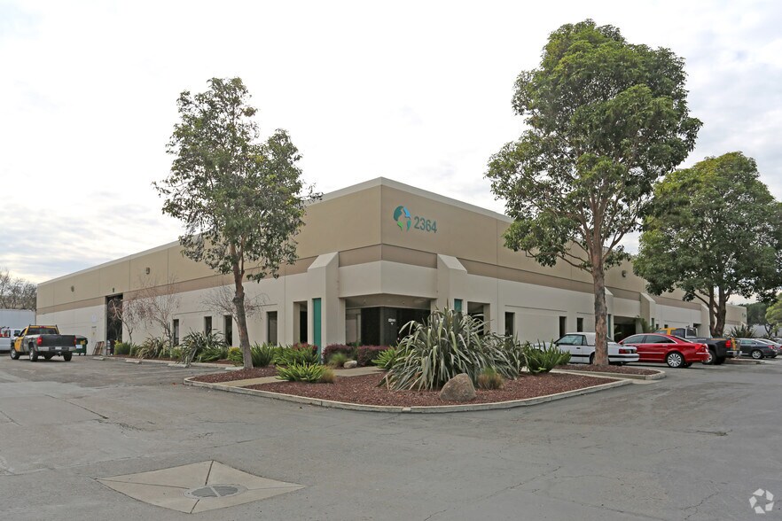 More Photos Of 2340-2380 W Winton Ave, Hayward Manufacturing For Lease