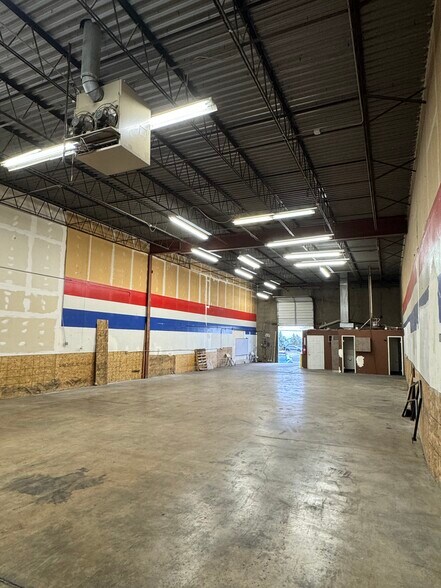 More Photos Of 6056-6078 E 49th Ave, Commerce City Warehouse For Lease