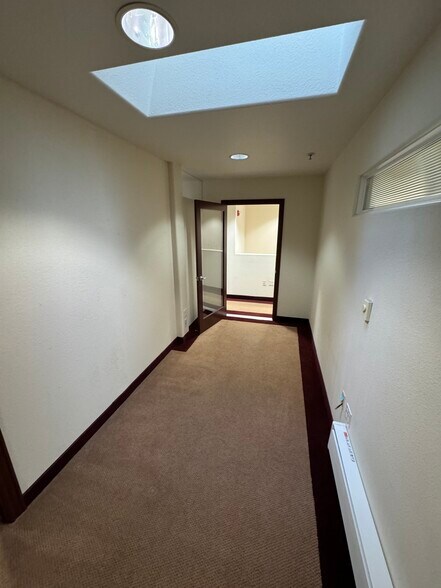 More Photos Of 200 San Marlo Way, Pacifica Office Residential For Lease